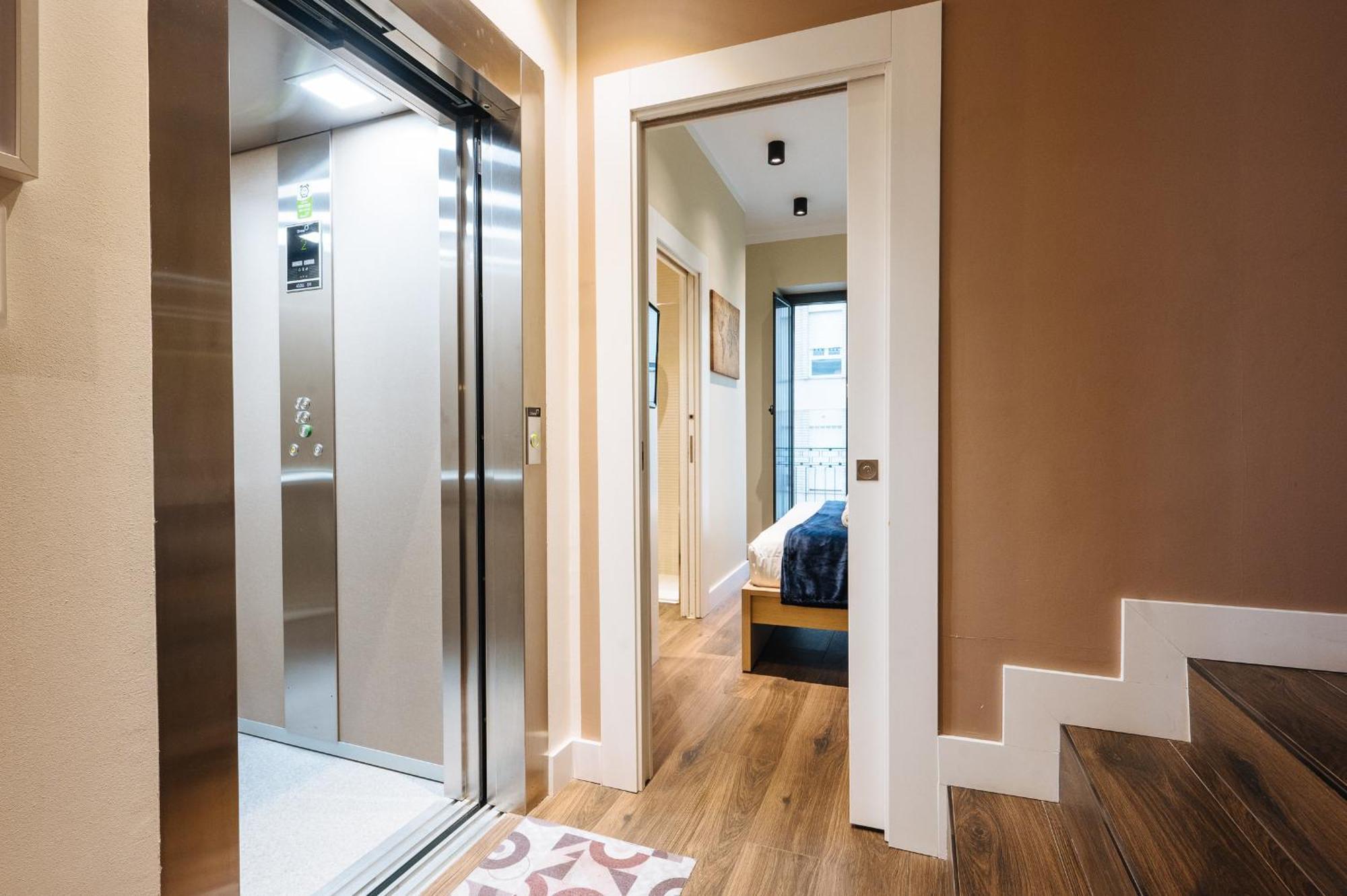 Elegant Duplex 3 Master Bedrooms And Private Севилья Экстерьер фото