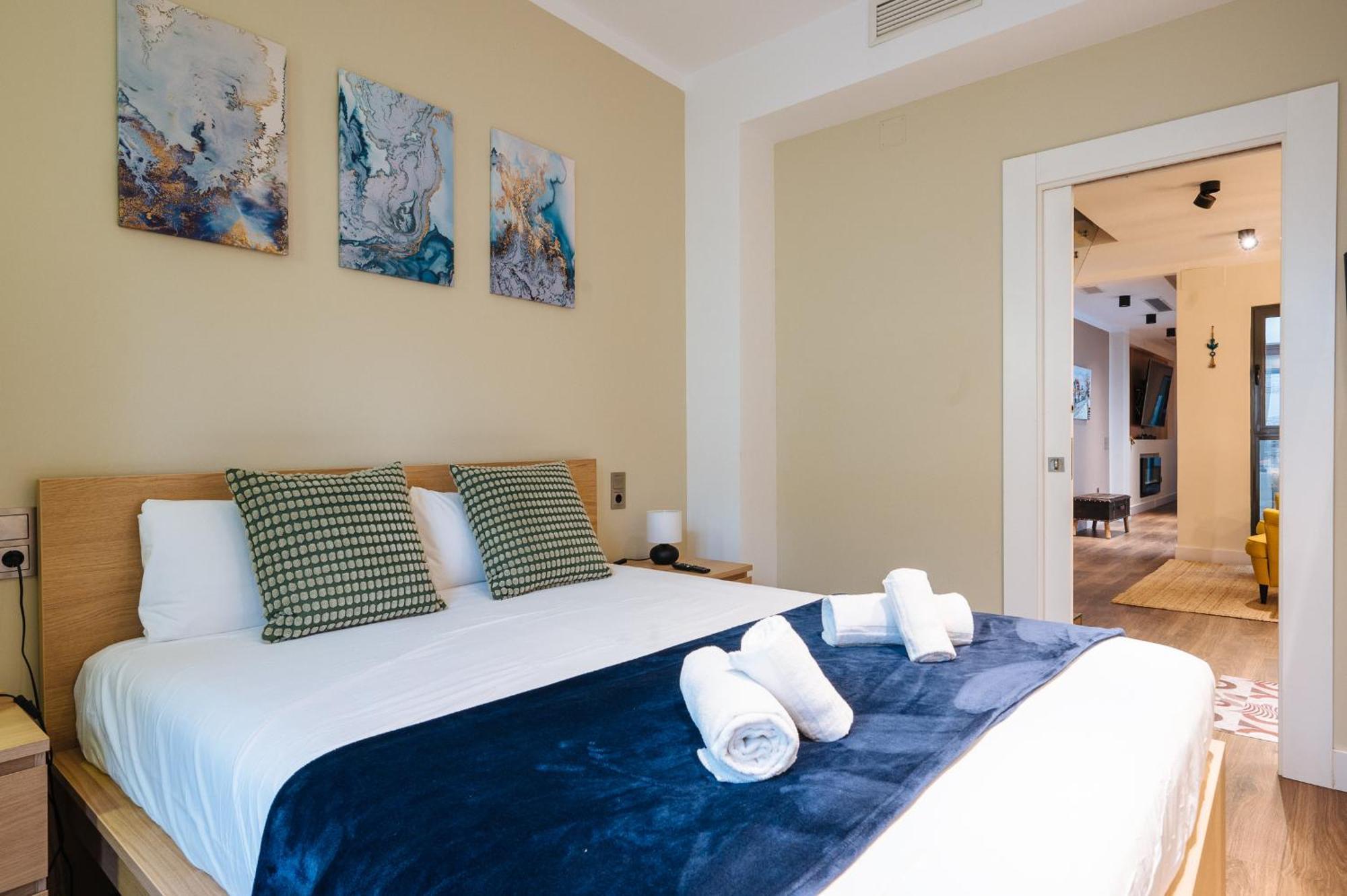 Elegant Duplex 3 Master Bedrooms And Private Севилья Экстерьер фото