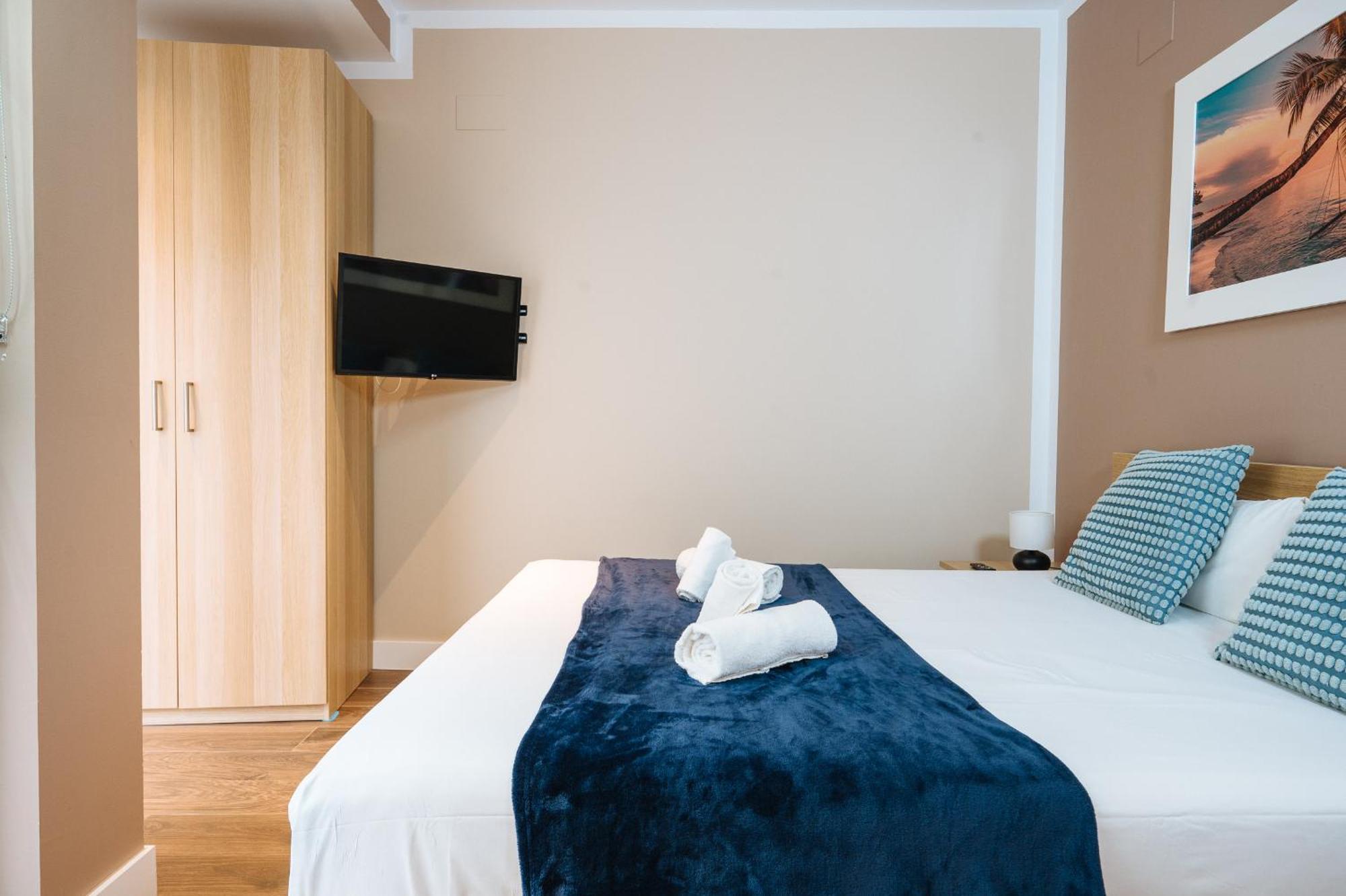 Elegant Duplex 3 Master Bedrooms And Private Севилья Экстерьер фото