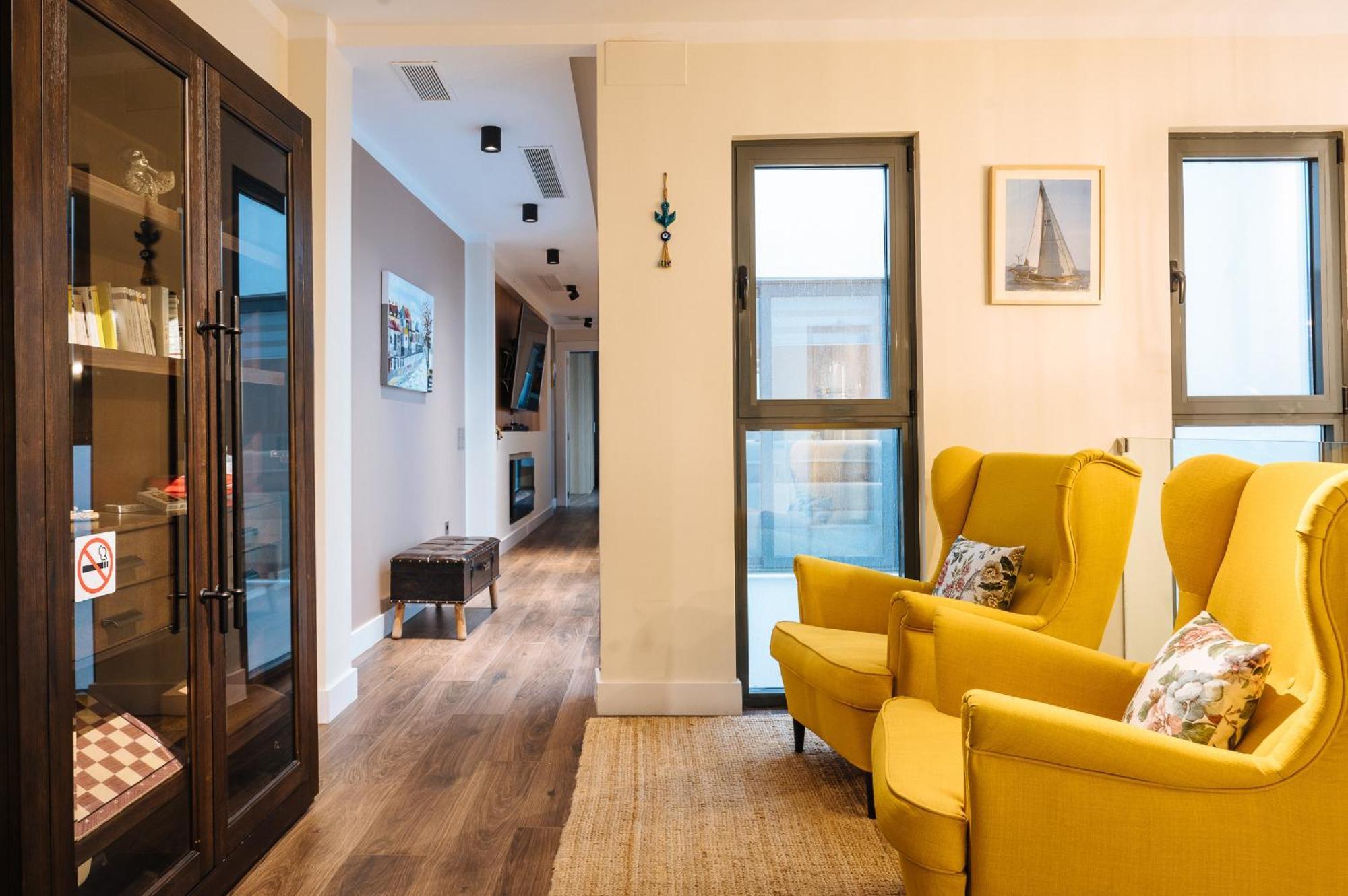 Elegant Duplex 3 Master Bedrooms And Private Севилья Экстерьер фото
