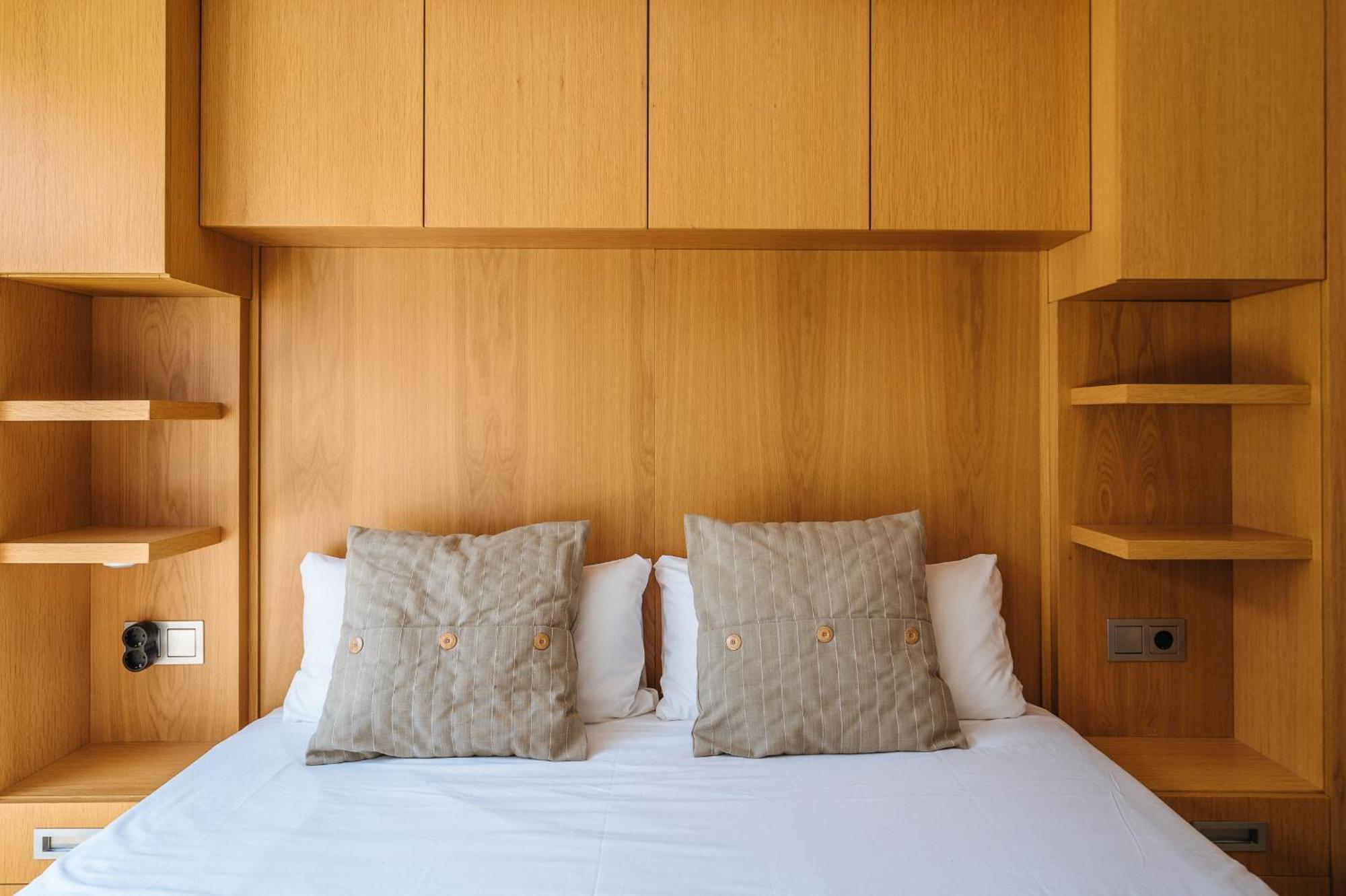 Elegant Duplex 3 Master Bedrooms And Private Севилья Экстерьер фото