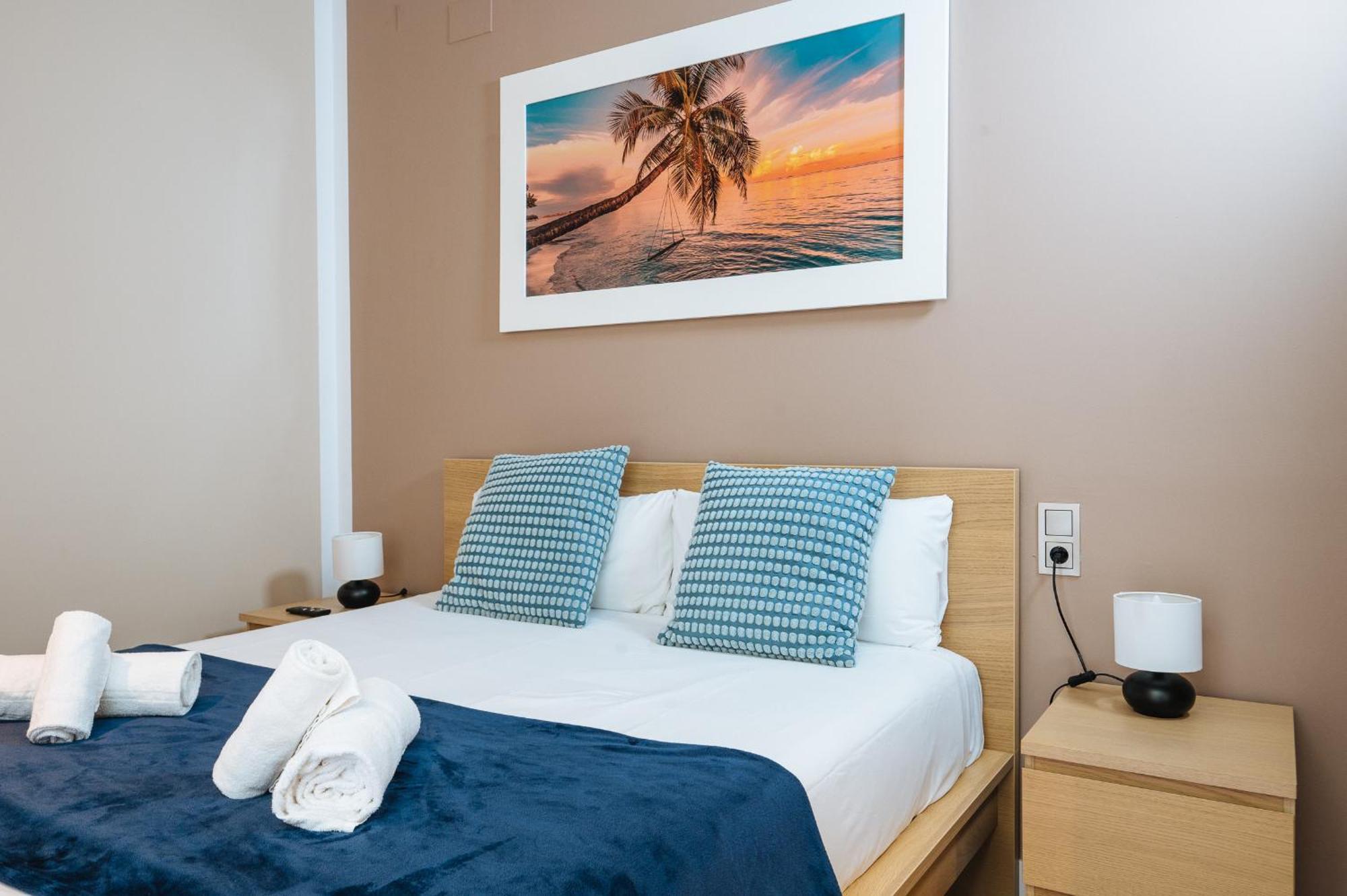 Elegant Duplex 3 Master Bedrooms And Private Севилья Экстерьер фото