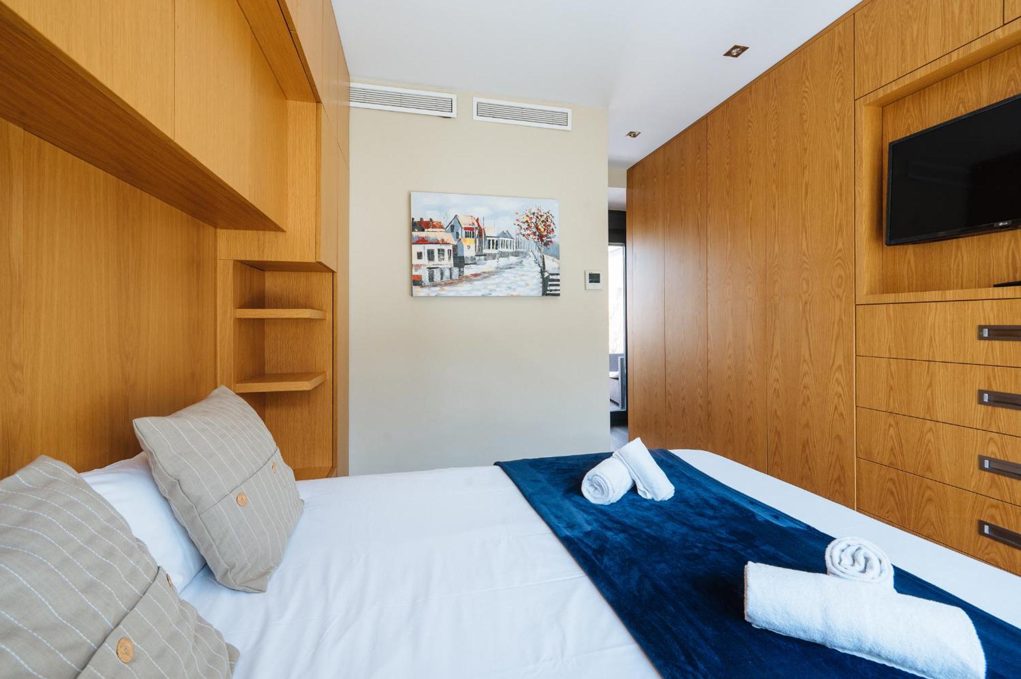 Elegant Duplex 3 Master Bedrooms And Private Севилья Экстерьер фото