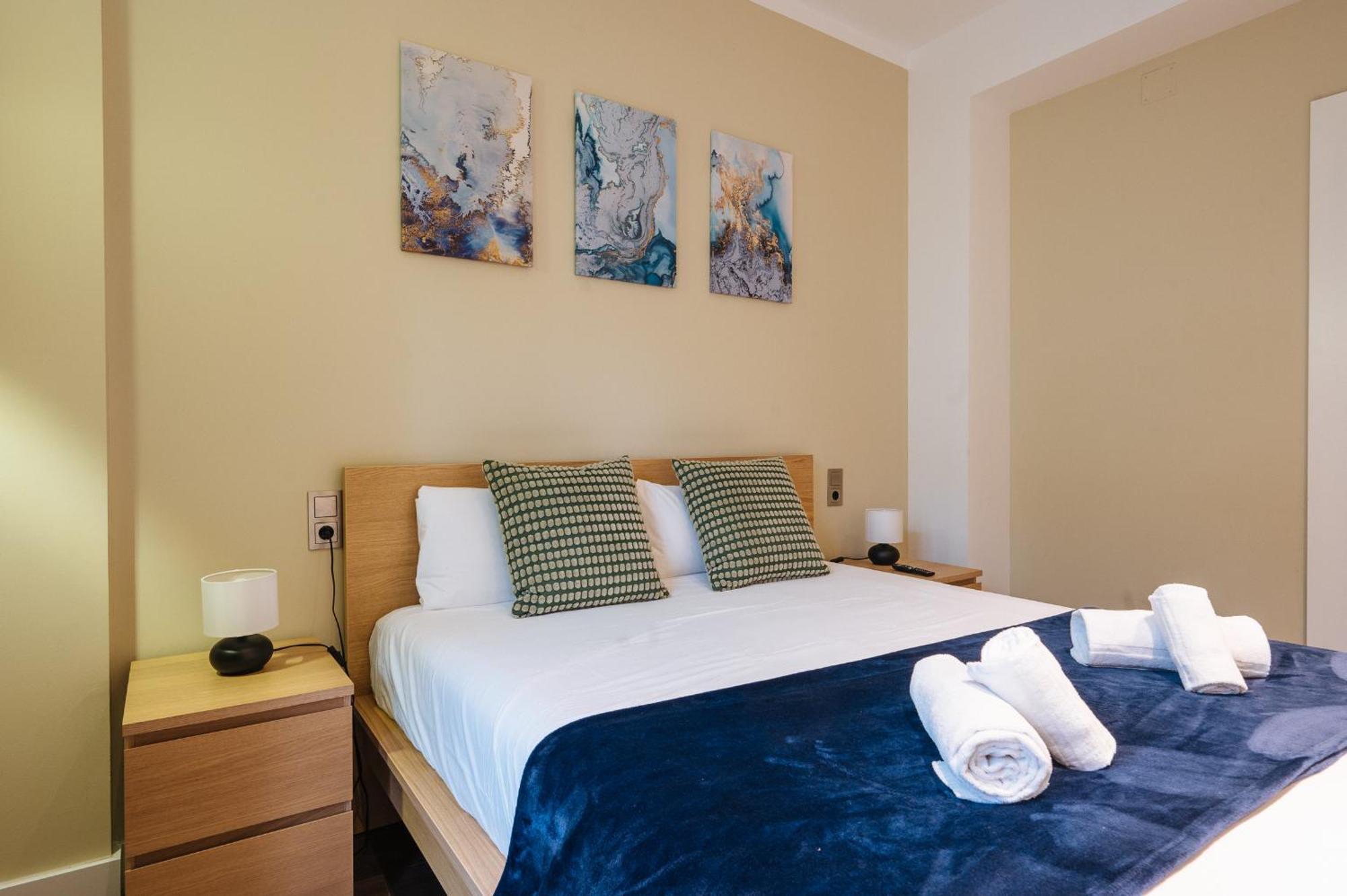 Elegant Duplex 3 Master Bedrooms And Private Севилья Экстерьер фото
